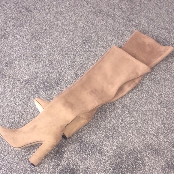 Shoes - Gorgeous Thigh High Boots!